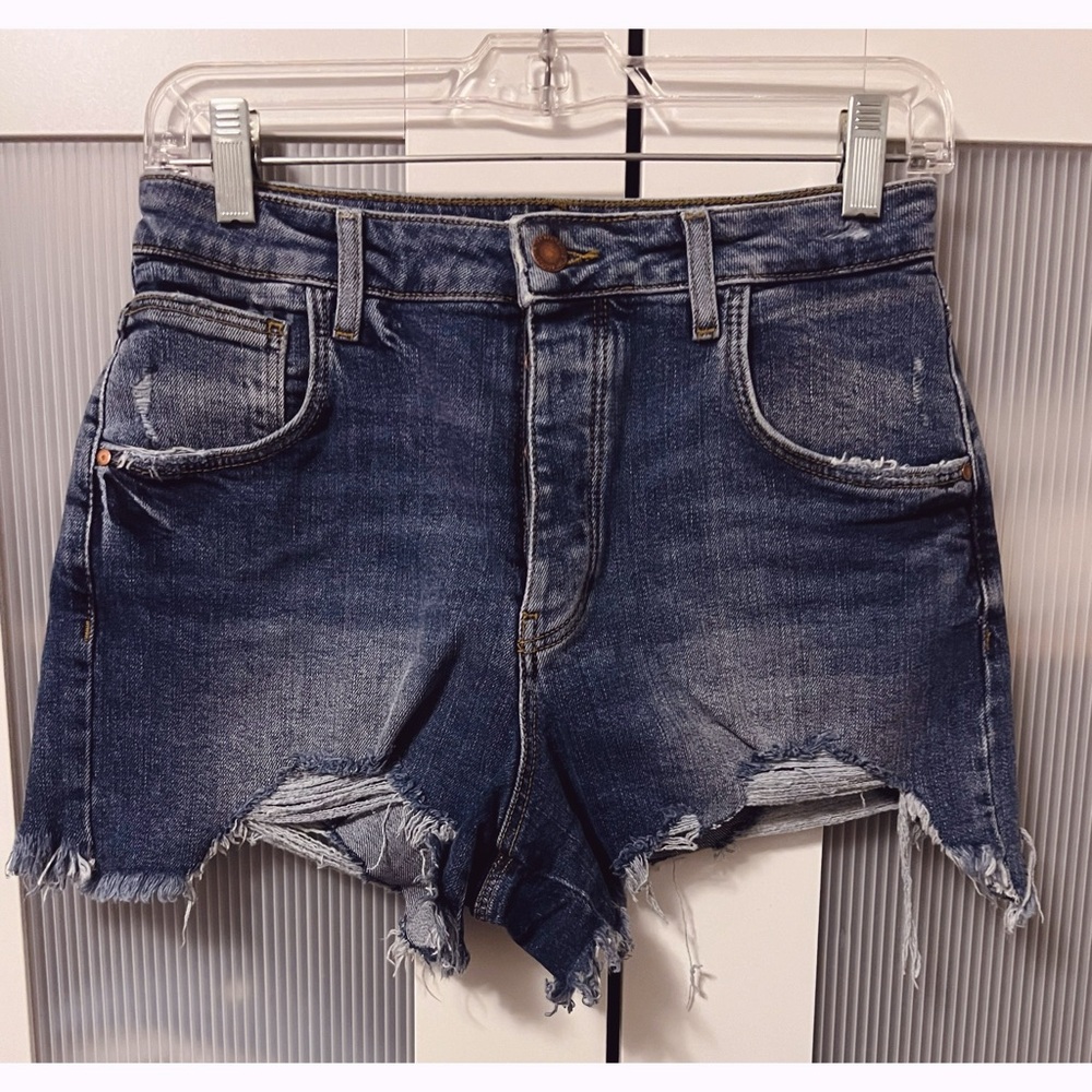 Zara Blue Jean Denim Distressed Shorts Size 6